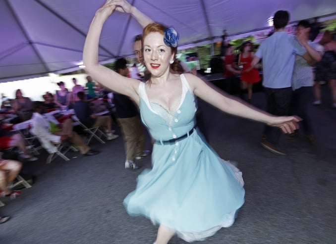 swing-dancing-girl.jpg